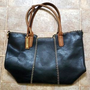 Chillx Large Shoulder Bag